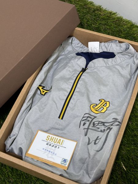 2019年中信兄弟周思齊親簽風衣 周思齊,中華職棒,親簽版,短袖風衣,棒球,球員,中信兄弟