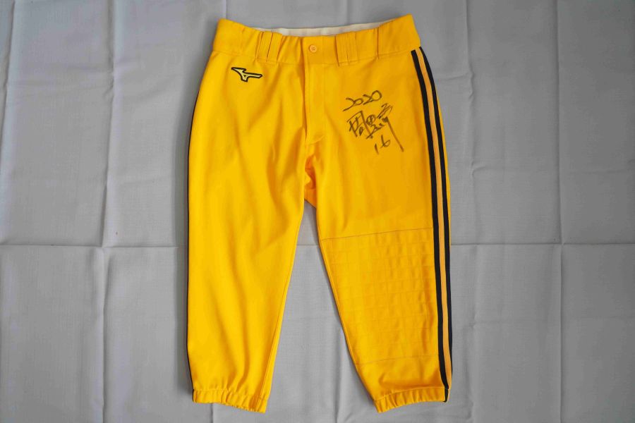 2020年中信兄弟周思齊實戰簽名球褲-18 周思齊,中華職棒,親簽版,實戰球褲,棒球,球員,中信兄弟