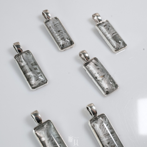 阿勒泰天鐵吊墜 