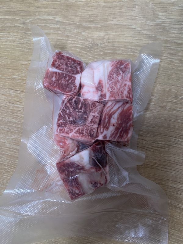 【樂本和牛】日本A5和牛,燉肉塊 300g 日本A5和牛 牛排  骰子牛 1人份