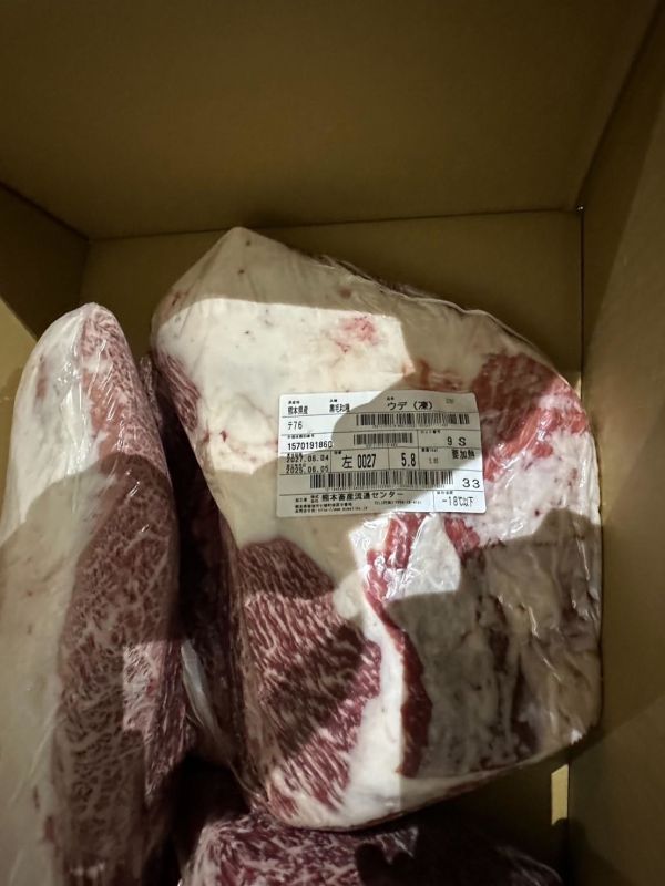 【原肉-前腿】日本A5和牛 BMS10 L前腿 5.8KG 日本和牛, A5和牛, 頂級和牛, 原肉和牛, 樂本和牛, 宅配和牛, 和牛直送, 燒肉和牛, 牛排和牛, 台北和牛宅配