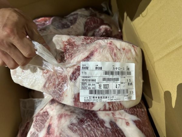 【原肉-背肩】日本A5和牛 BMS10 L沙朗頭 4.7KG 日本和牛, A5和牛, 頂級和牛, 原肉和牛, 樂本和牛, 宅配和牛, 和牛直送, 燒肉和牛, 牛排和牛, 台北和牛宅配