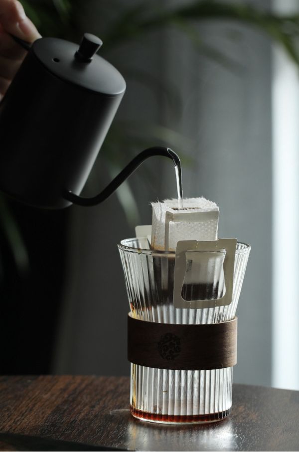 日式豎紋茶杯  束腰杯 掛耳式咖啡杯 300ml 玻璃杯 日式豎紋茶杯  束腰杯 掛耳式咖啡杯 300ml 玻璃杯 隔熱防燙 手沖咖啡杯 拿鐵杯 泡茶杯子