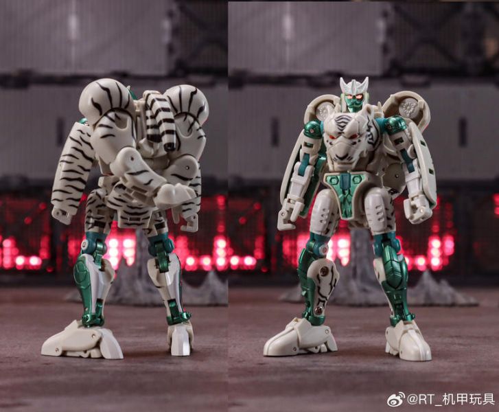 玩具聯合國 現貨 機甲玩具 RT-04 晝虎 白虎 BW 超能勇士 ZHOU HU 