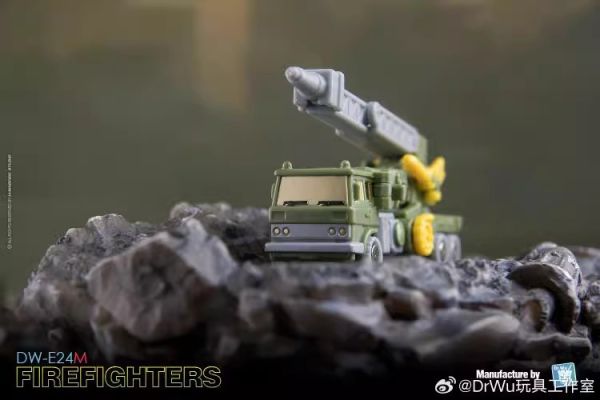 玩具聯合國★ 預購免訂金 吳醫生 小比例 口袋比例 DW-E30 千斤頂 + DW-E24M 鏡像 消防車 
