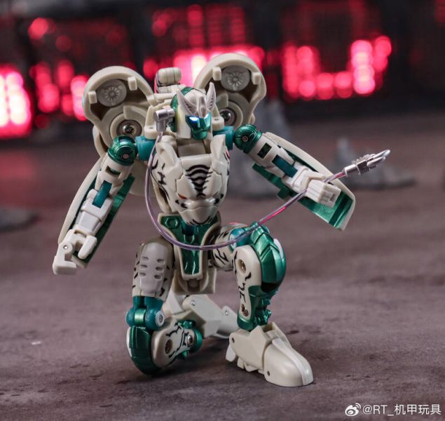 玩具聯合國 現貨 機甲玩具 RT-04 晝虎 白虎 BW 超能勇士 ZHOU HU 