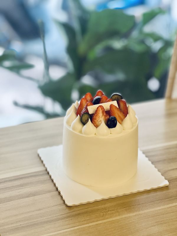 4吋 草莓生乳戚風蛋糕 草莓季、生日蛋糕、草莓蛋糕