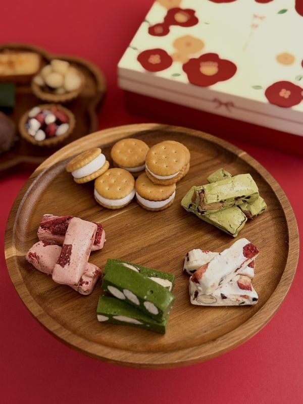 新年限定- 抹茶牛軋糖/綜合牛軋糖（水果杏仁、草莓堅果、茉莉綠蔓越莓、抹茶杏仁） 牛軋糖 春節禮盒