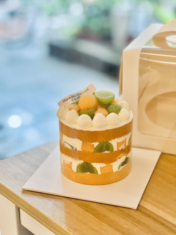 4吋 哈蜜瓜葡萄優格裸蛋糕 甜點工作室,生乳蛋糕,生日蛋糕,千層蛋糕,
