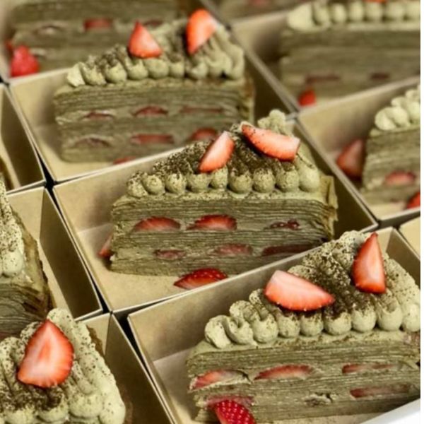 6吋 草莓紅烏龍千層 草莓季,千層蛋糕,生日蛋糕