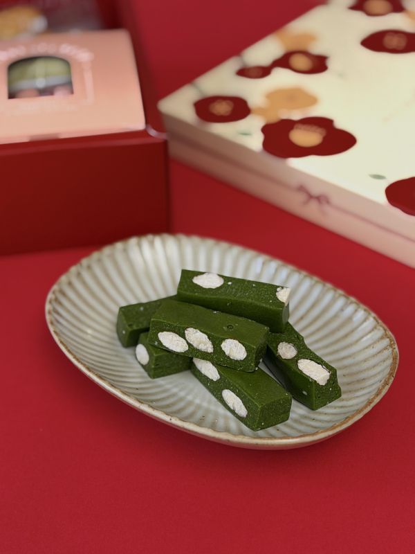 新年限定- 抹茶牛軋糖/綜合牛軋糖（水果杏仁、草莓堅果、茉莉綠蔓越莓、抹茶杏仁） 牛軋糖 春節禮盒