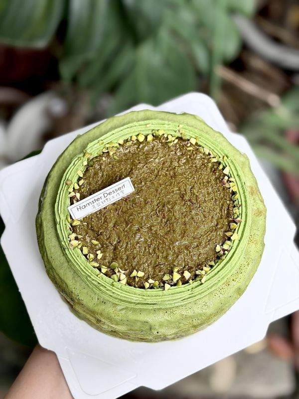 8吋 抹茶杜拜開心果千層 抹茶控,抹茶千層,生日蛋糕,千層蛋糕,開心果 杜拜巧克力 杜拜開心果