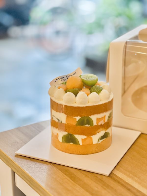 4吋 哈蜜瓜葡萄優格裸蛋糕 甜點工作室,生乳蛋糕,生日蛋糕,千層蛋糕,