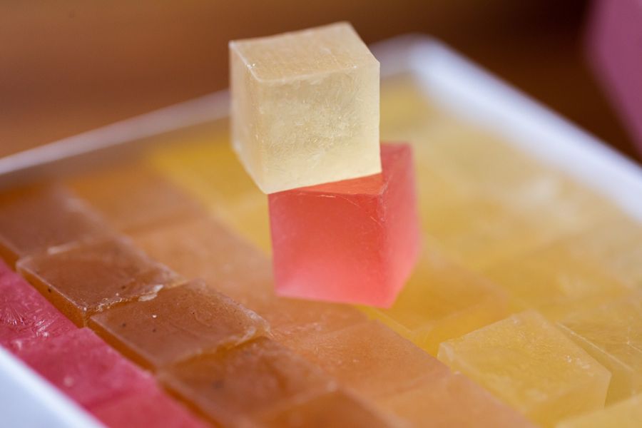 【夏季にじ琥珀糖】 日本和菓子,水晶和果子,上生菓子,星空羊羹,和菓子,和果子,草莓大福,琥珀糖,銅板美食,日式甜點,和果子體驗,和菓子禮盒