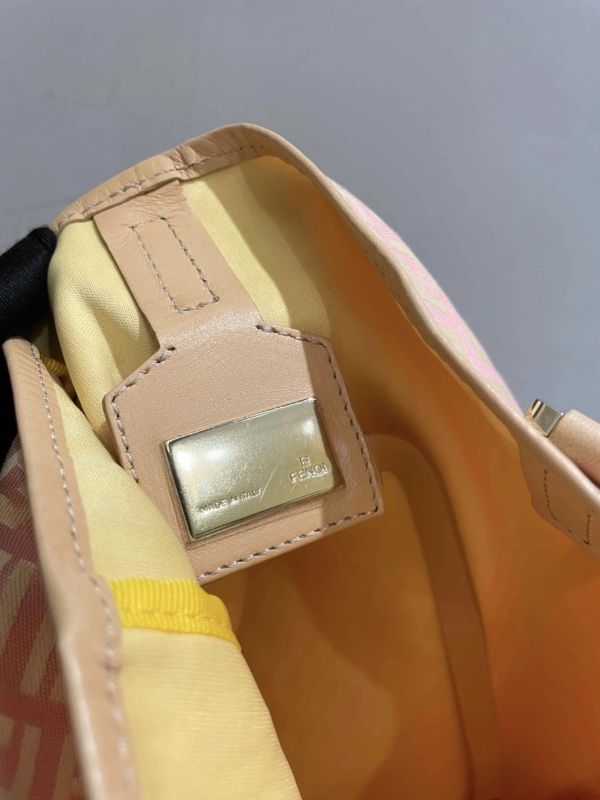 Fendi 粉色托特包 #241400 