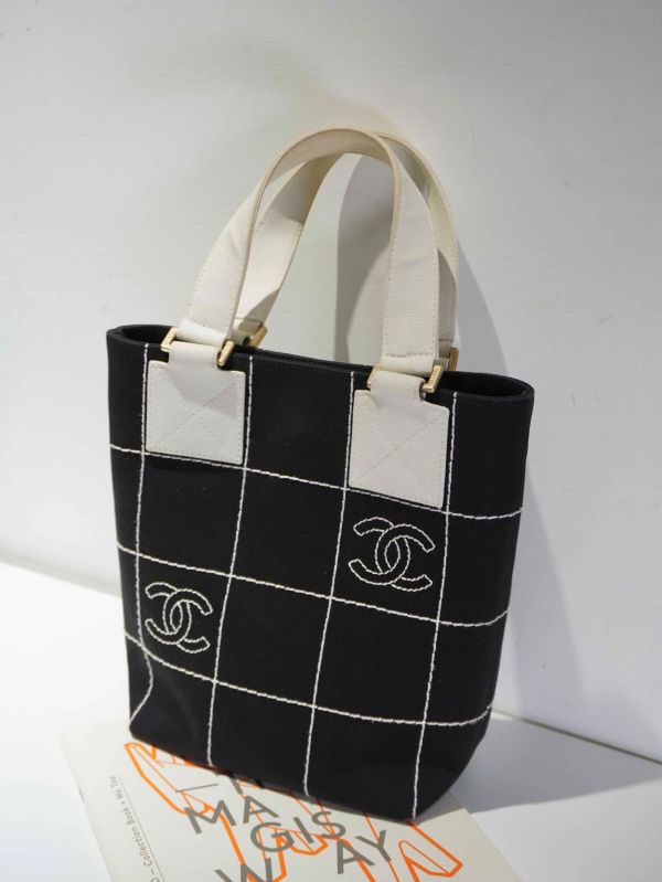 Chanel 黑白方格logo托特包 #241312 