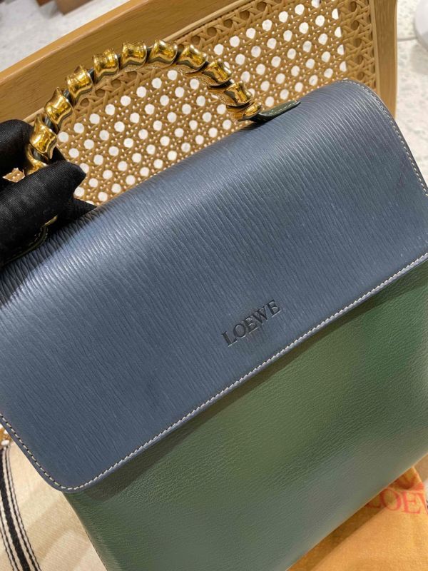 Loewe 藍綠蛇骨Kelly肩背包 #241443 