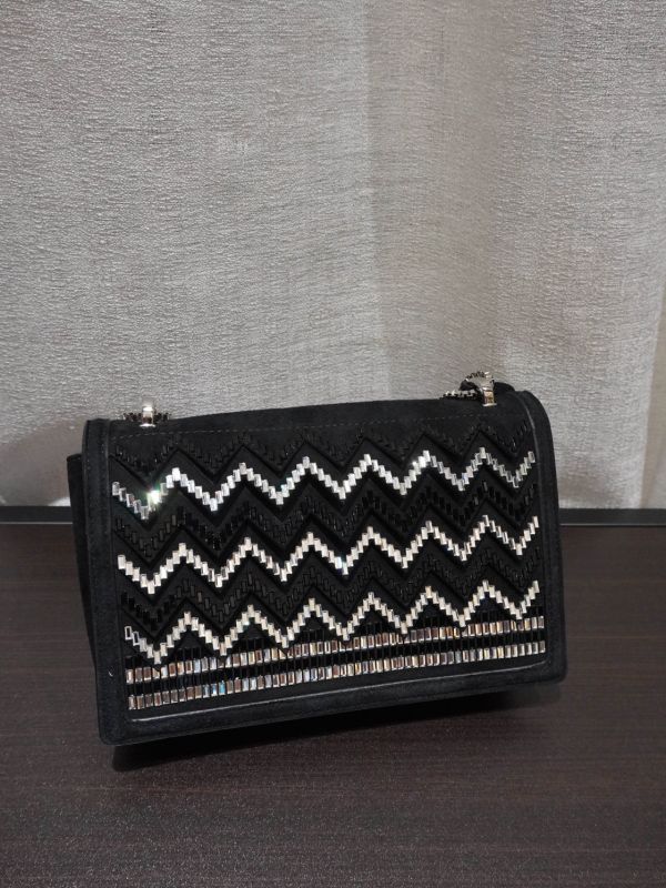 Ferragamo黑銀色鏈條包 #251968 