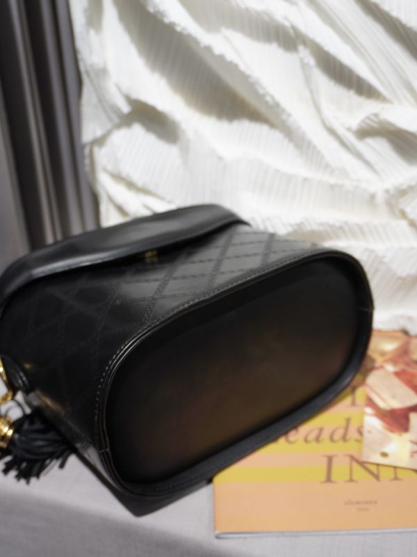 Versace黑金太陽神流蘇盒子包 #220785 