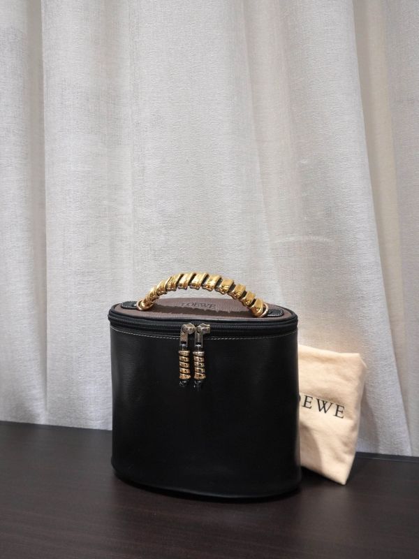 Loewe黑棕金蛇骨手提包 #251904 