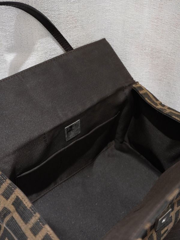 Fendi老花吐司包 #251945 