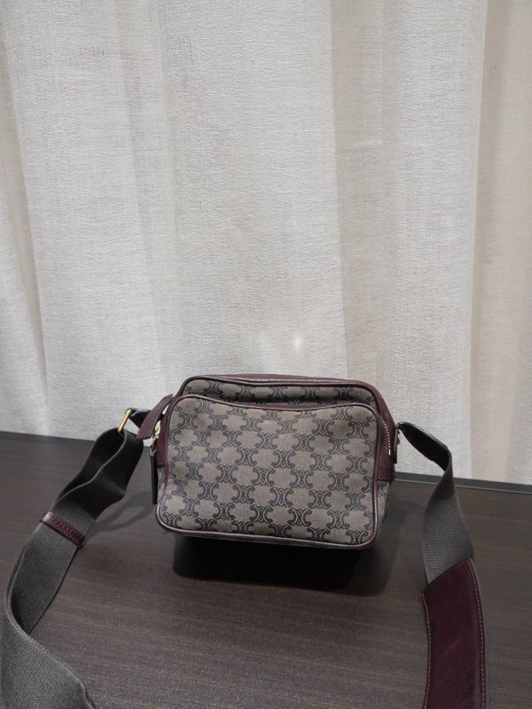 Celine老花紅皮相機包 #252047 