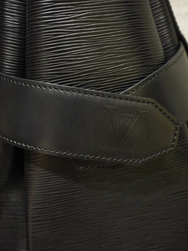 LV黑色水波紋八角水桶包 #251966 