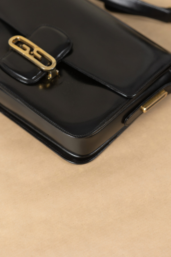 Gucci 70s黑金gg釦肩背包 #220262 