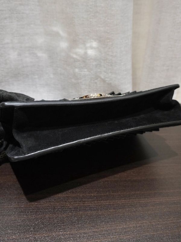 Ferragamo黑銀色鏈條包 #251968 