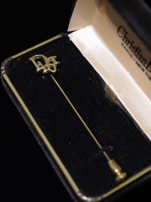 Dior金色領帶別針 #AC481 
