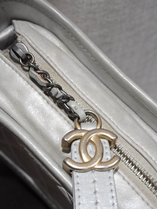 Chanel銀灰色流浪包小號 #251950 