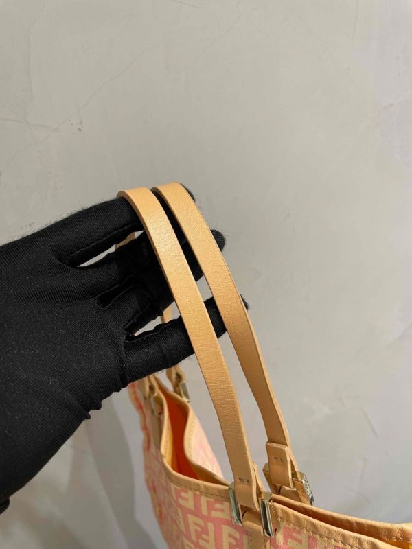 Fendi 粉色托特包 #241400 