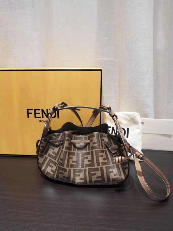 Fendi老花抽繩吊床包 #252026 