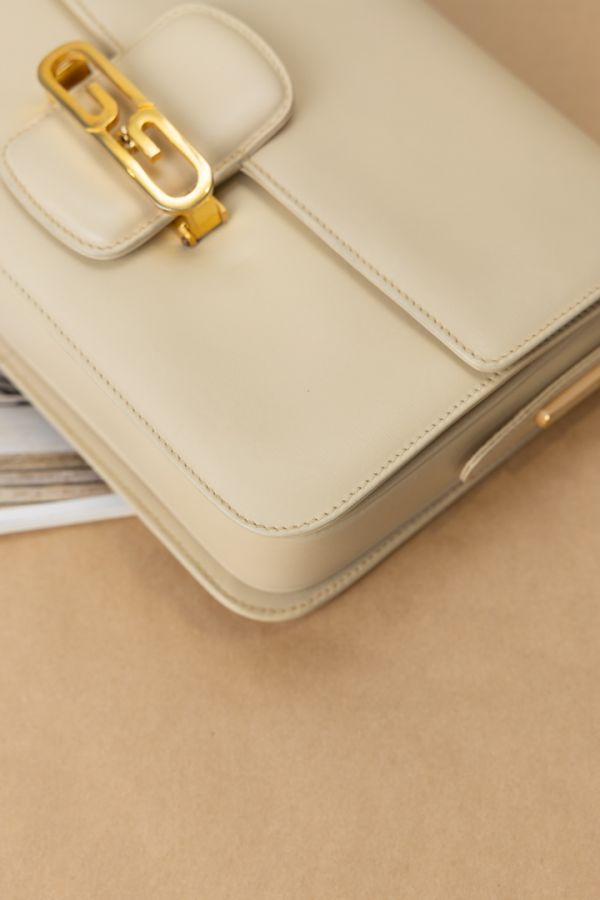 Gucci 70s杏色金釦肩背包#230855 