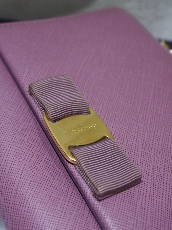 Ferragamo蝴蝶結鏈條包 #251964 