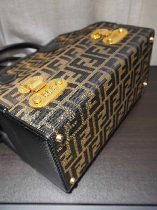 Fendi老花鎖釦手提箱 #220141 