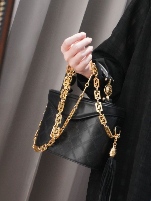 Versace黑金太陽神流蘇盒子包 #220785 