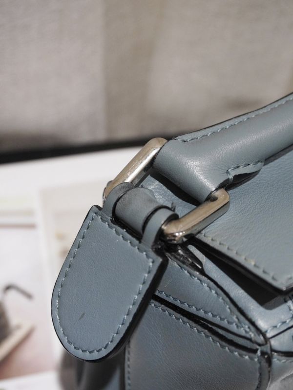 Loewe puzzle包 #252058 