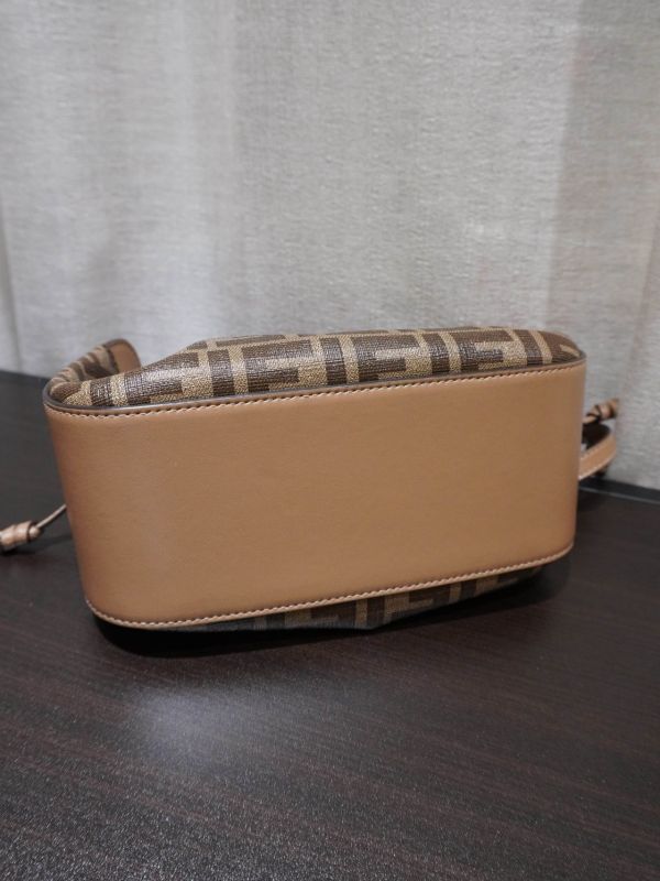 Fendi老花抽繩吊床包 #252026 