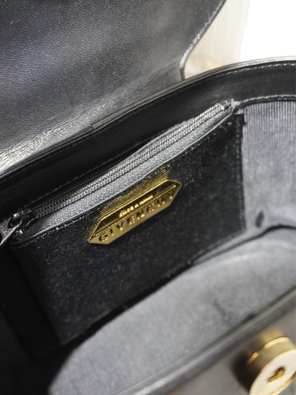 Givenchy黑色替換扣手提盒 #220304 