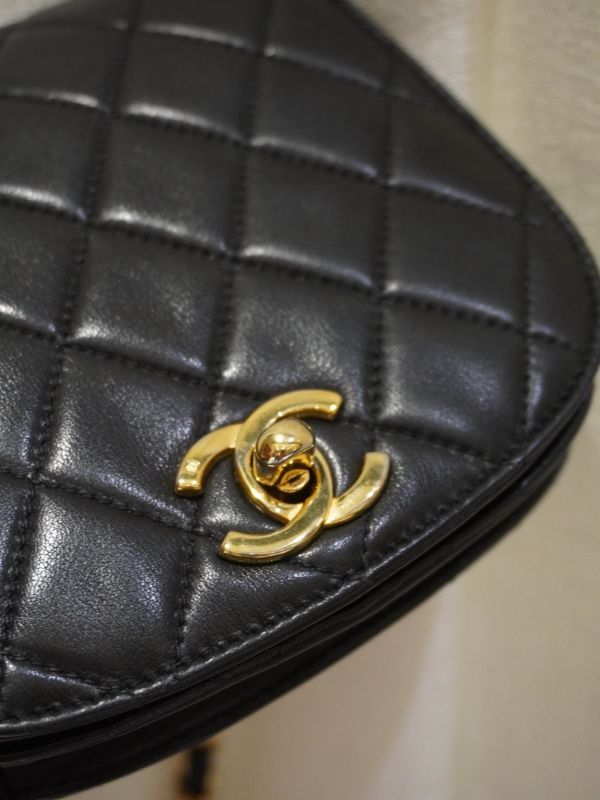 Chanel黑金羊皮馬鞍腰包 #241688 