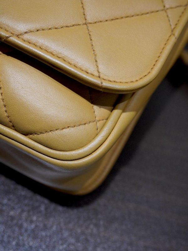 Chanel 奶茶色玳瑁肩背包 #251953 