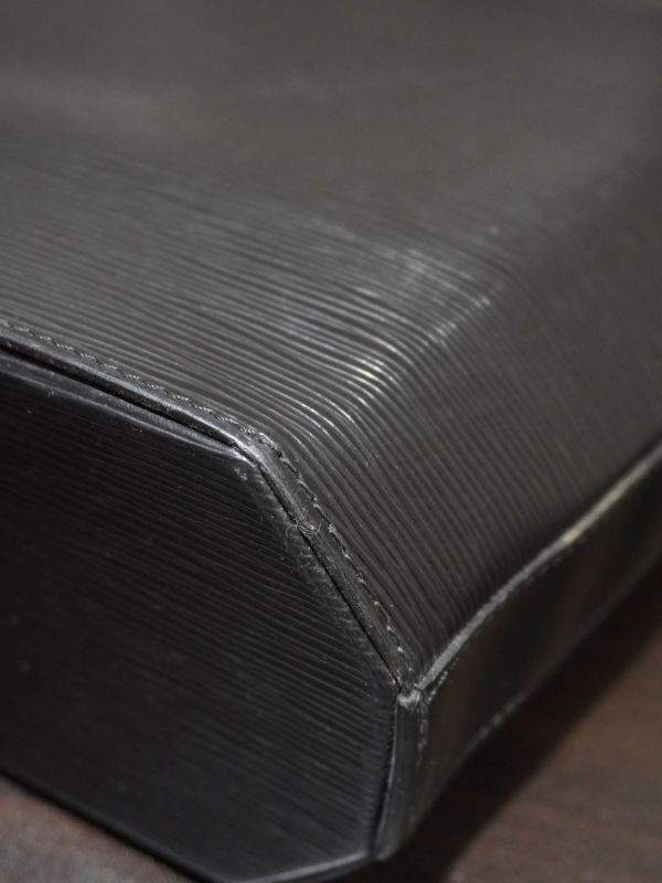 LV黑色水波紋水桶肩背包 #251962 