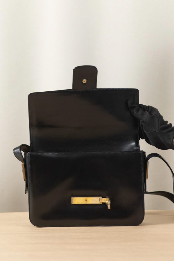 Gucci 70s黑金gg釦肩背包 #220262 