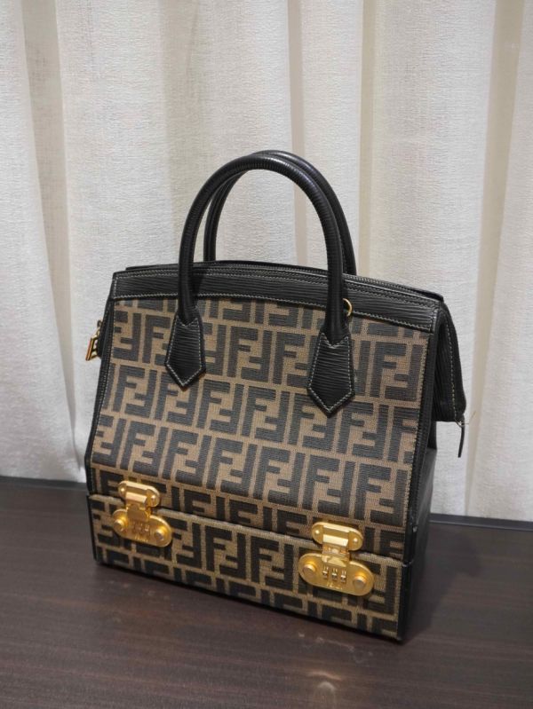 Fendi老花鎖釦手提箱 #220141 