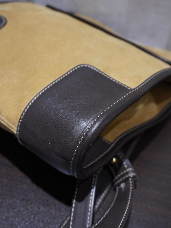 Loewe翻毛皮肩背包 #251978 