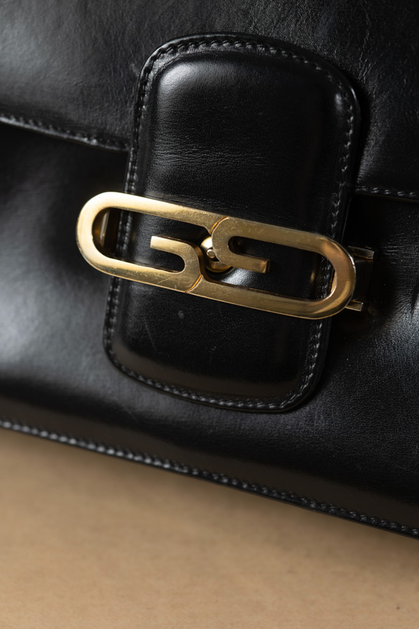 Gucci 70s黑金gg釦肩背包 #220262 
