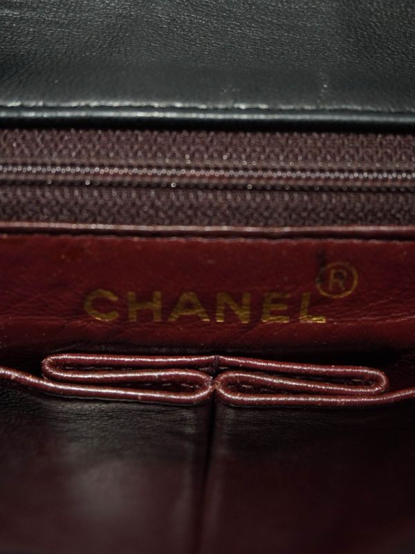 Chanel黑色口蓋包 #251902 