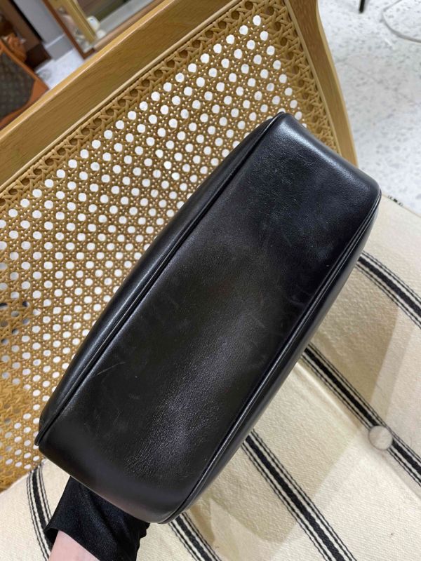 Celine 黑色手提包 #241415 