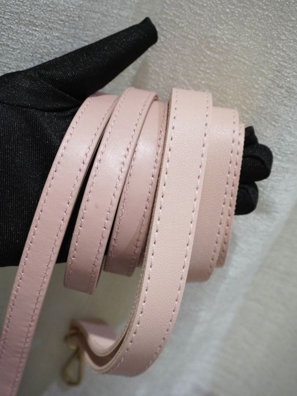 Gucci 90s粉紅色海報款圓餅包 #251823 